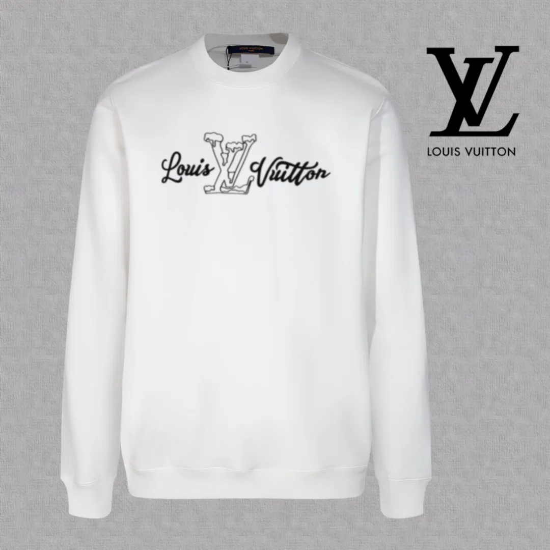 🅿️250 hot style on the shelves🔥❗ 💫〖Louis Vuitton LV〗 Fashionable round neck sweatshirt, casually matched with various styles, it is perfectly handsome😎The whole dress is made of double waistcoats, which makes the whole dress more three-dimensional. Not ordinary factories can do such fine work. The 2025 spring style counters are on sale, exquisite round neck terry sweatshirt, high-end double-strand pure cotton Customized drawstring ribs are dyed in the same vat and are complete with three standards. The chest craftsmanship adopts a simple and elegant pattern on the chest, which is easy to control for any age group! Fit and comfortable! Customized thickened 440g terry sweatshirt fabric, soft and comfortable to the touch, with a three-dimensional shape! 🙌🏻 It’s also very breathable, so it’s a versatile style that can be worn with any outfit! ✔Color: Black White Apricot Size: S M L XL 2XL